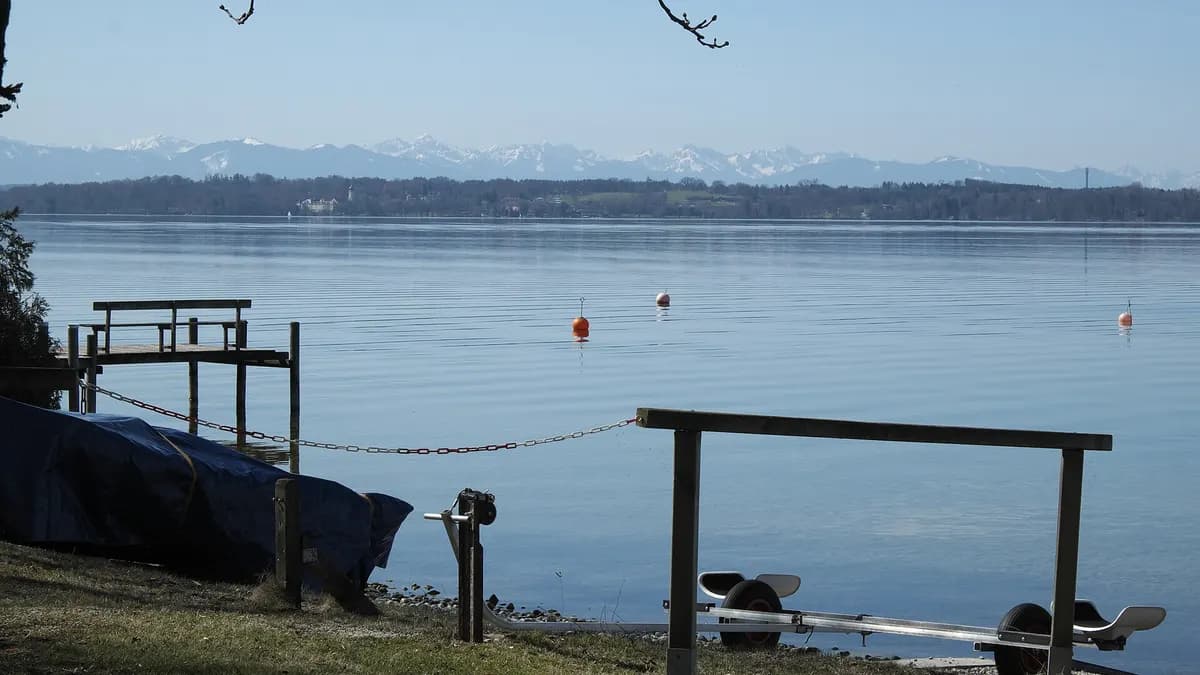 Starnberger See bei Ammerland in Münsing