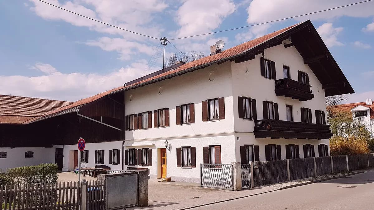 Bauernhaus an der Dorfstraße in Winning bei Taufkirchen
