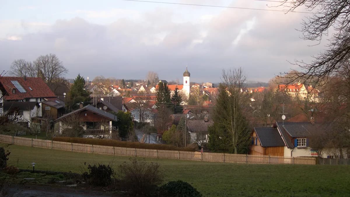 Uferansicht in Utting am Ammersee